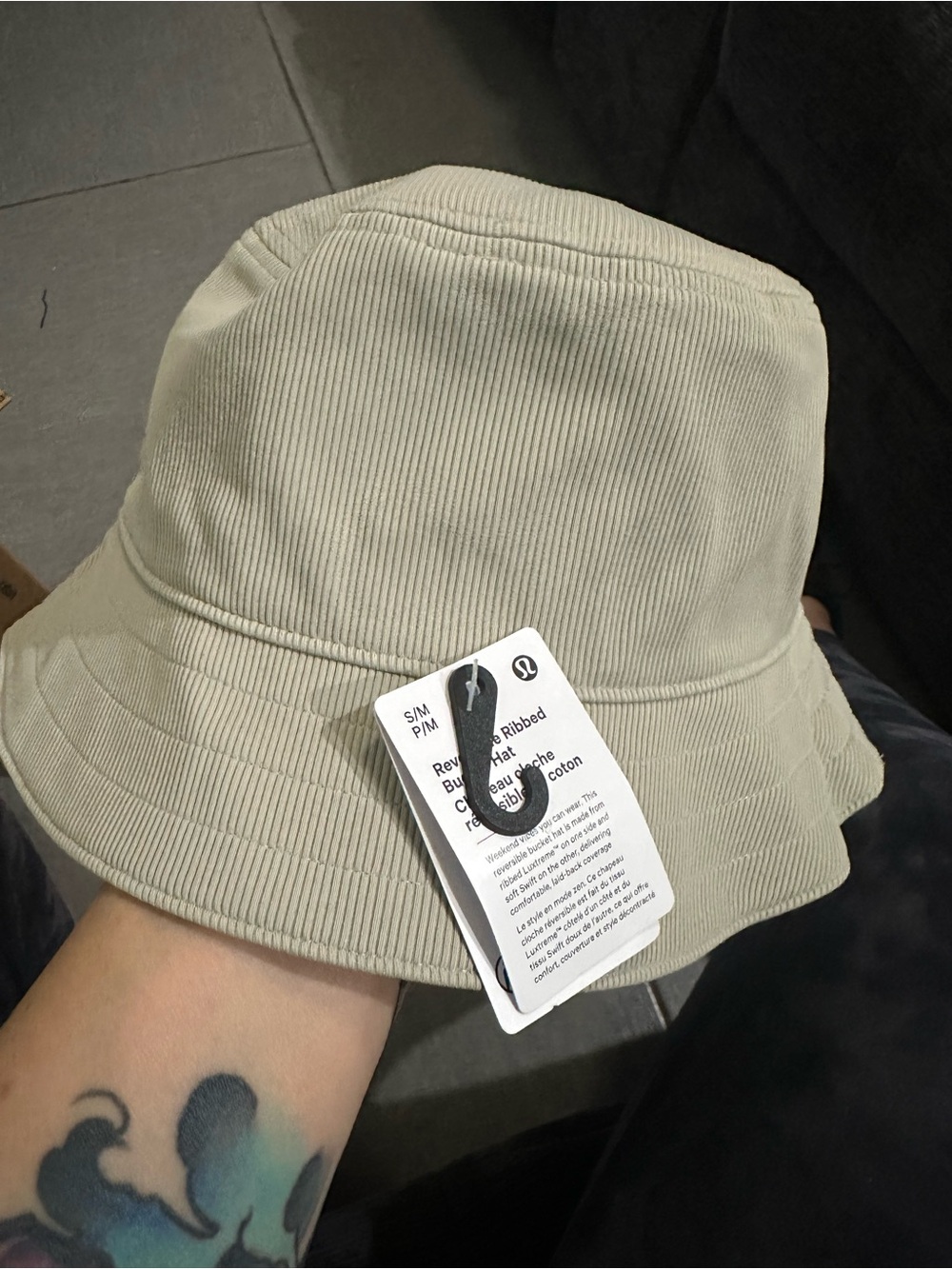 Lululemon Reversible Ribbed Bucket Hat — whacky khaki/light ivory colorway